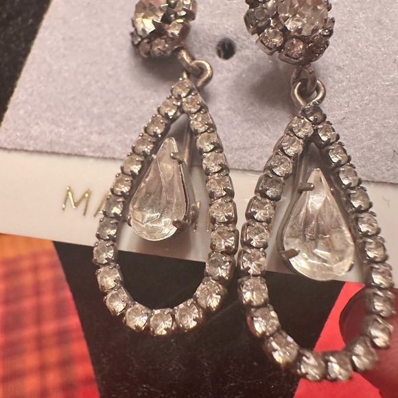 Elegant Silver Crystal Drop Earrings - Picture 7 of 10